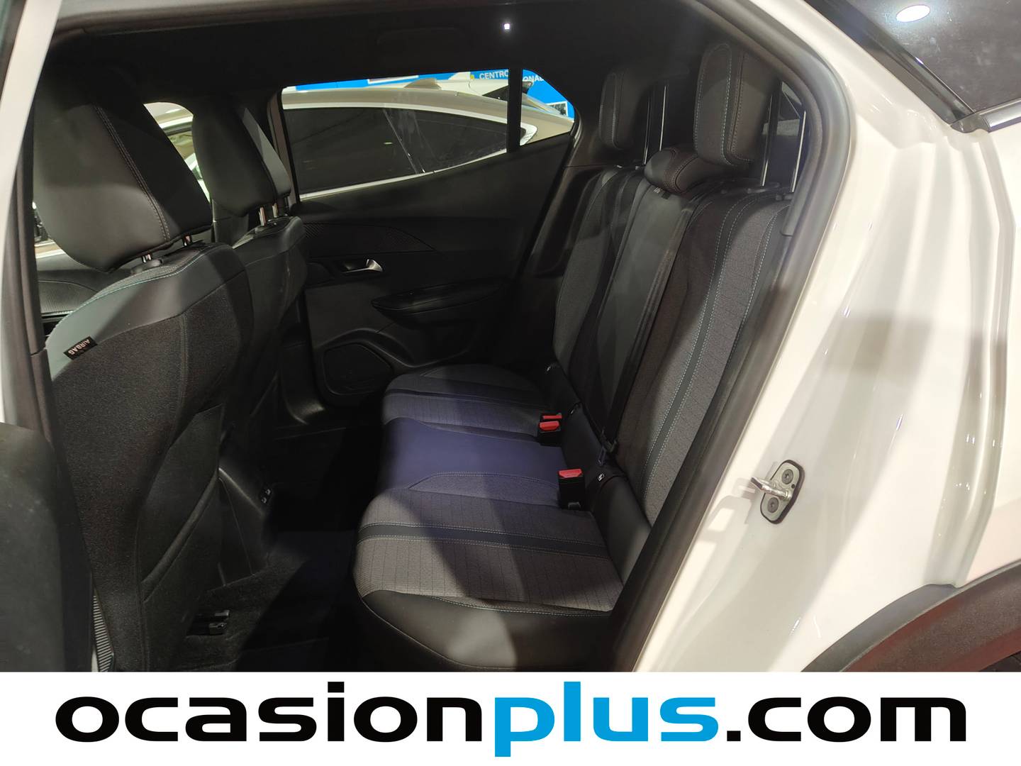 Foto asientos traseros Peugeot 2008 Peugeot 2008 BlueHDi 130 S&S Allure Pack EAT8 (130 CV)