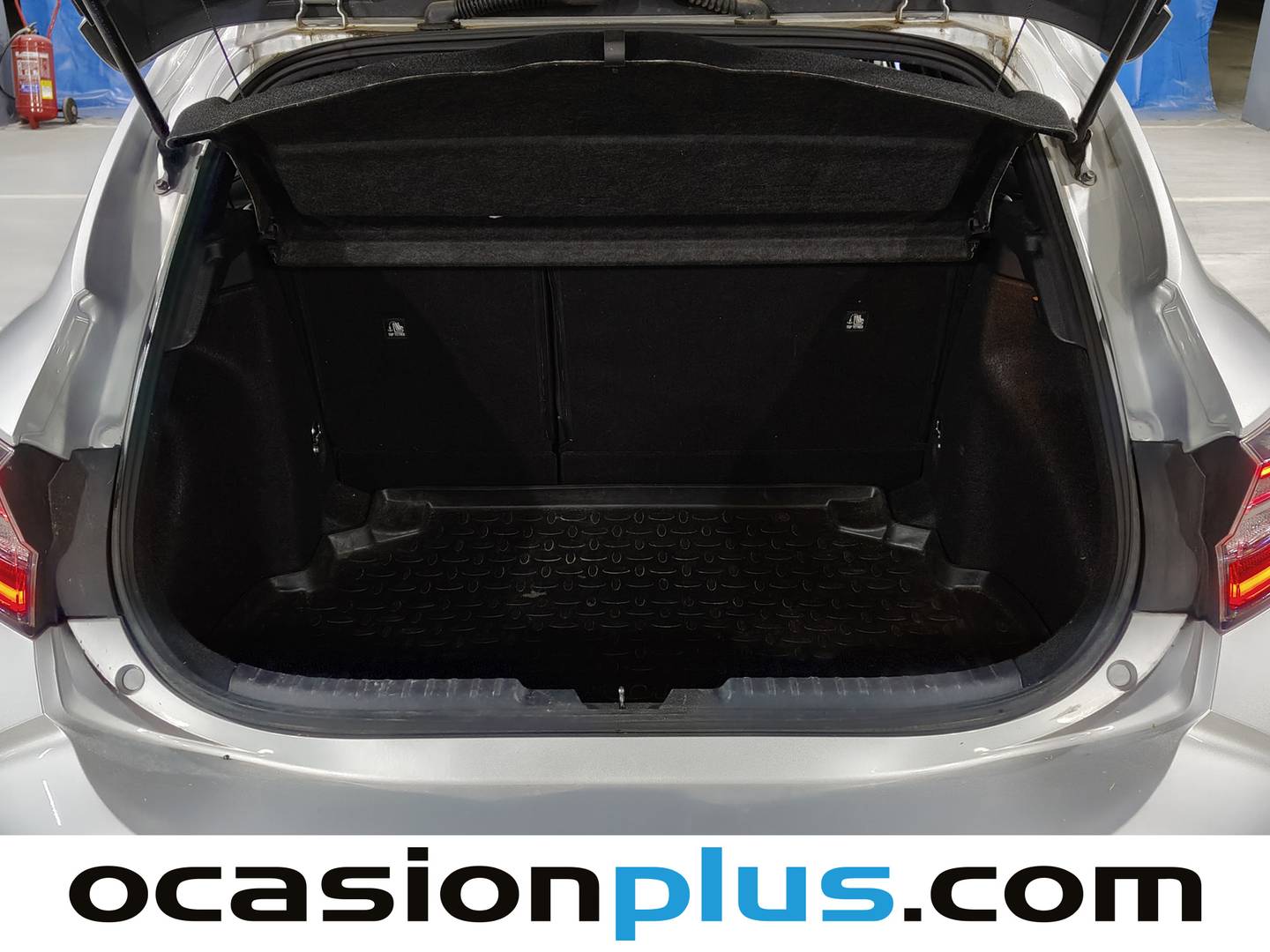 Fotos maletero Toyota Corolla Toyota Corolla 1.8 125H Style E-CVT (122 CV)