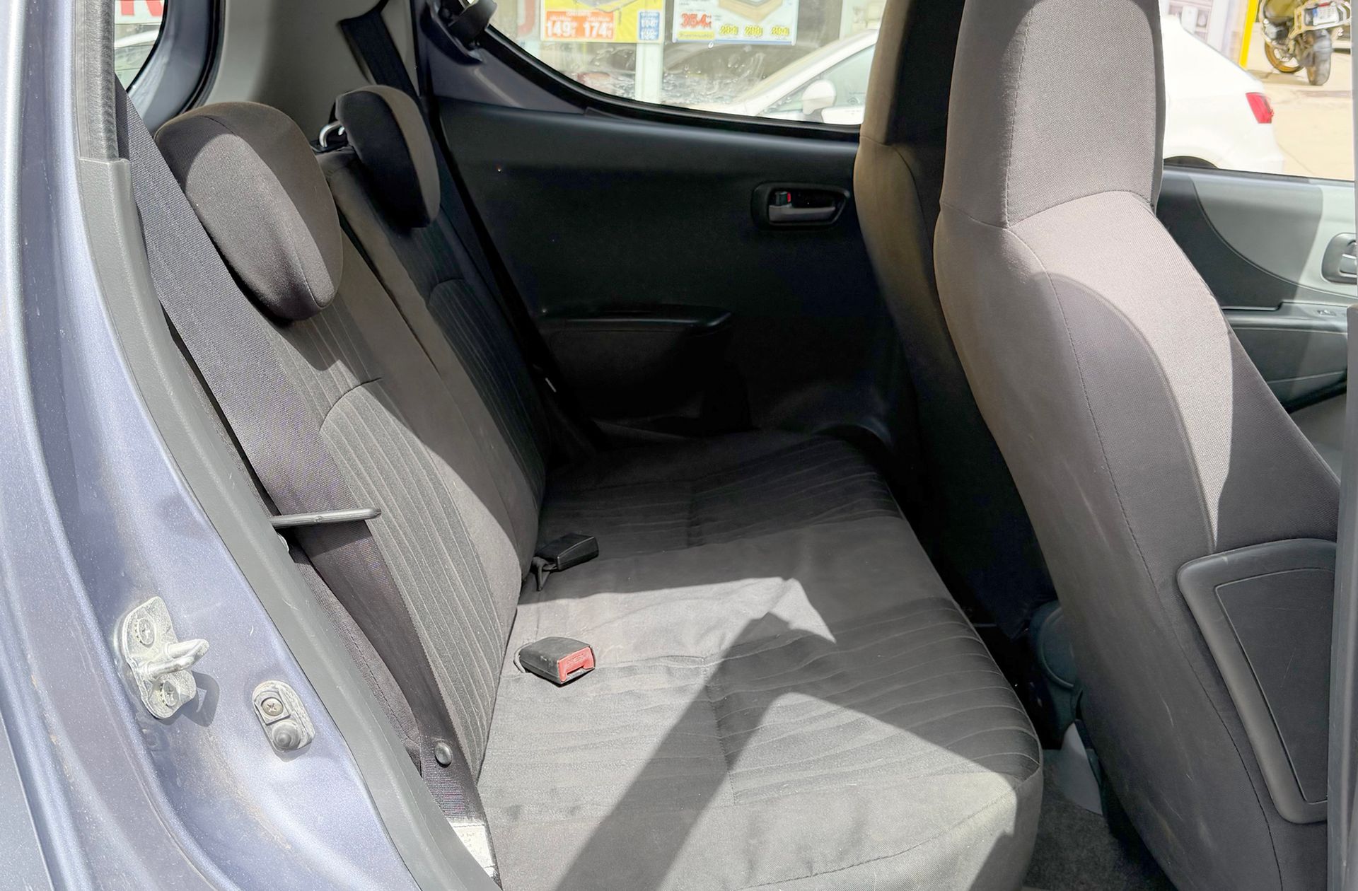 Nissan Pixo 1.0G Visia - foto 12