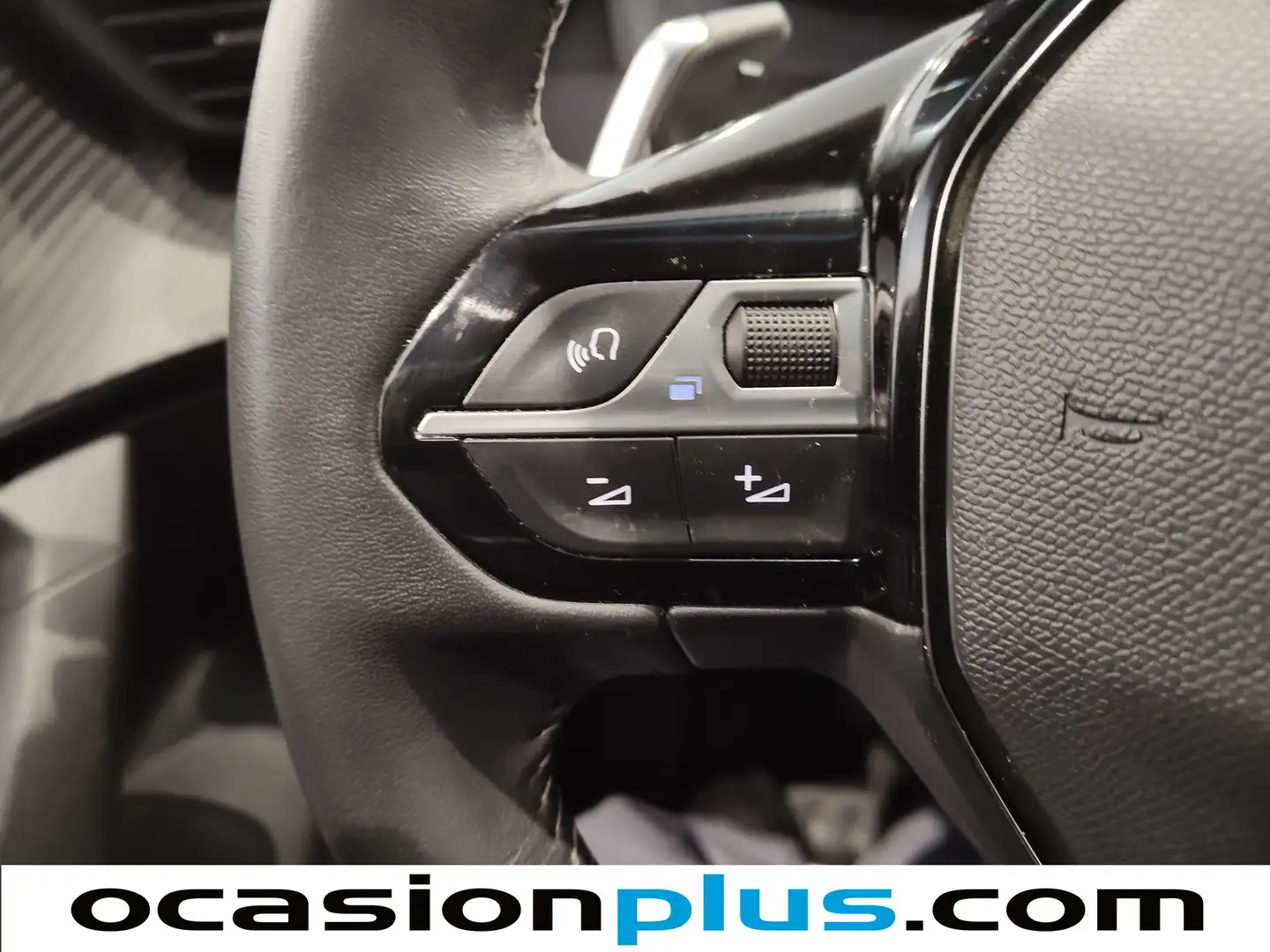 Foto Peugeot 2008 Peugeot 2008 PureTech 130 S&S Allure Pack EAT8 (130 CV)