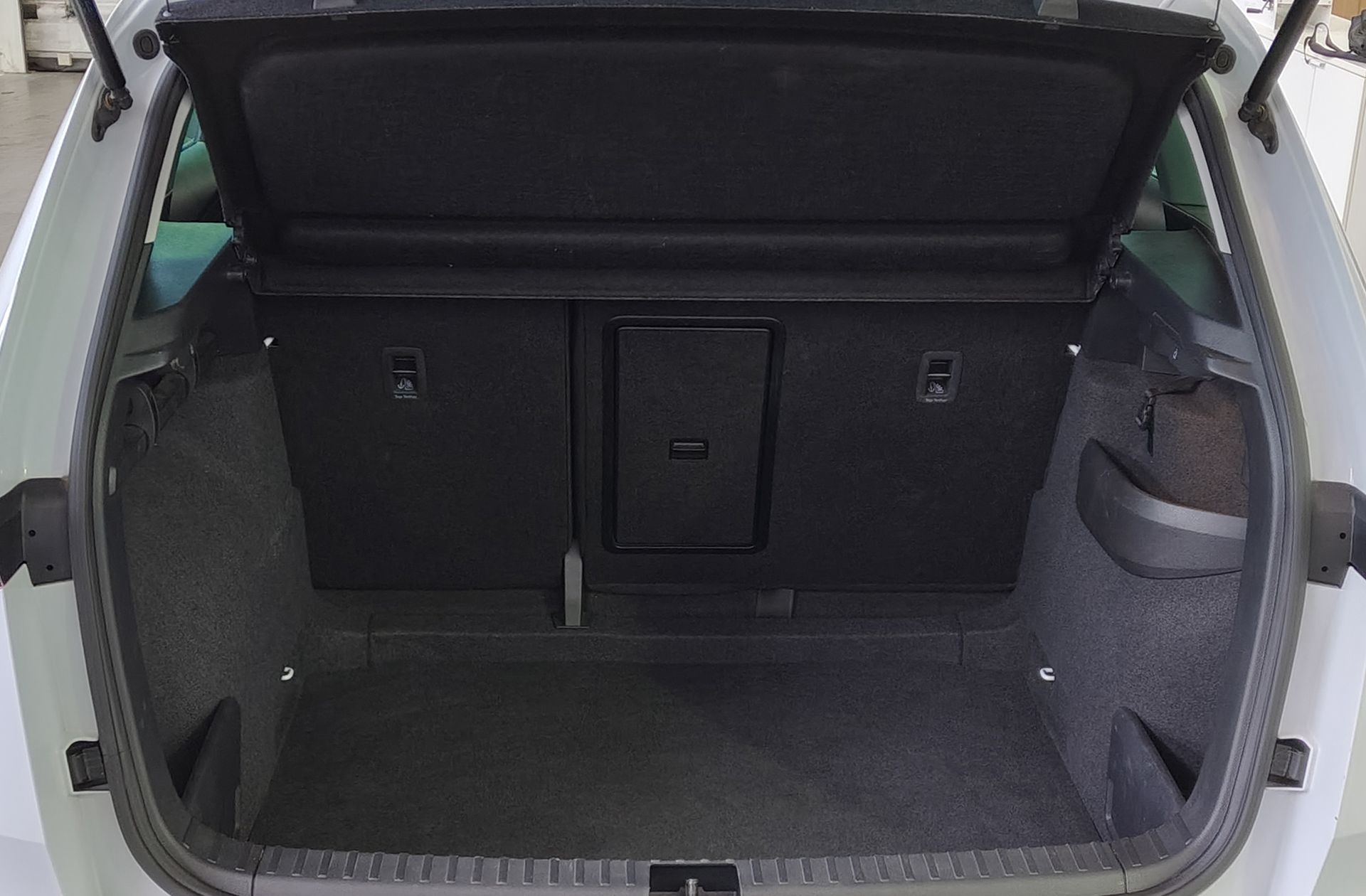 Škoda Karoq 2.0 TDI Selection - foto 15