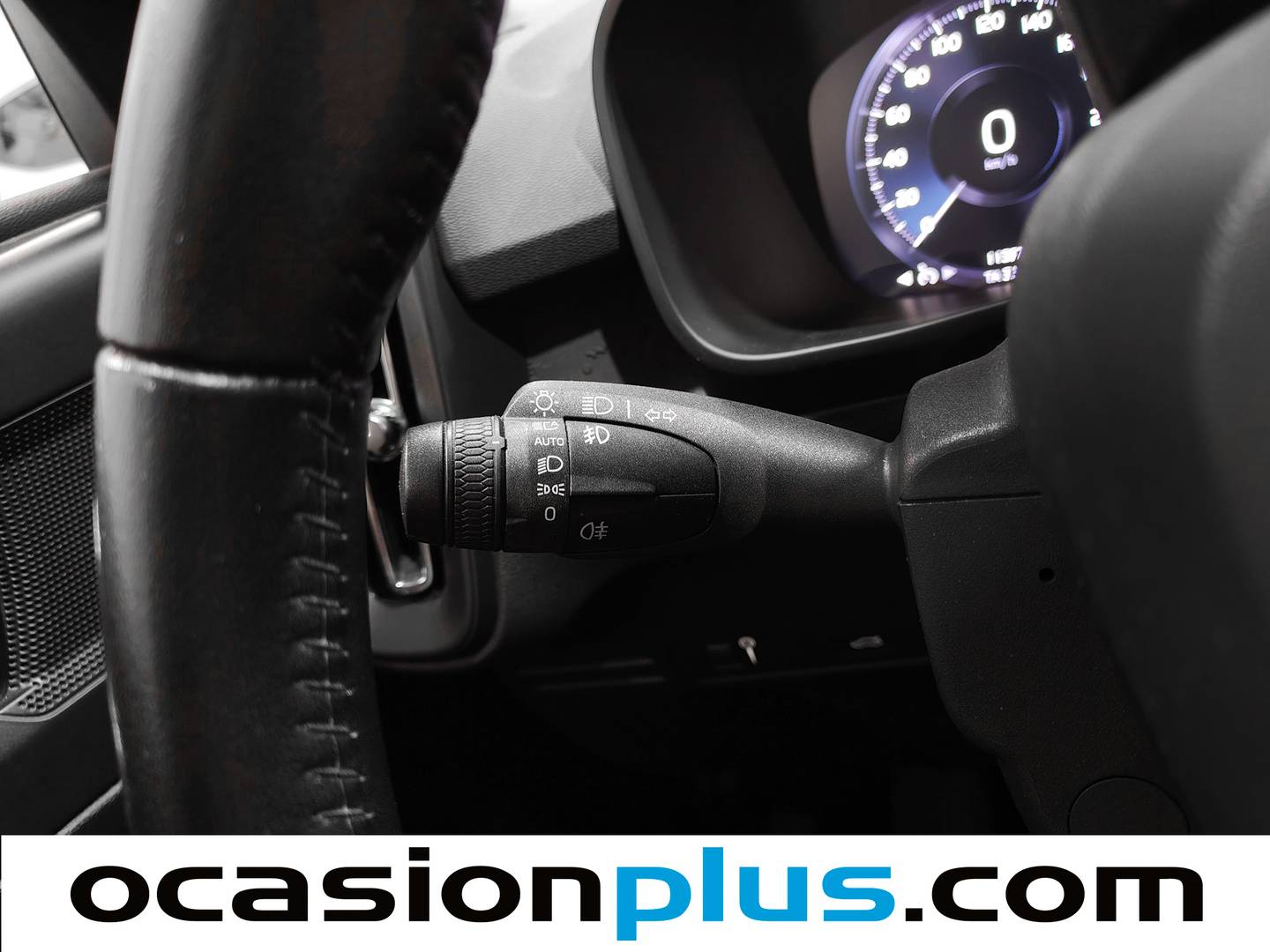 Acabados Volvo XC40 Volvo XC40 D3 Momentum Core (150 CV)