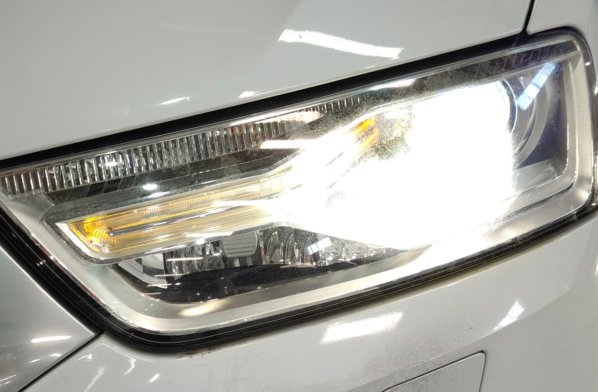 Audi Q3 design edition 2.0 TDI - foto 14