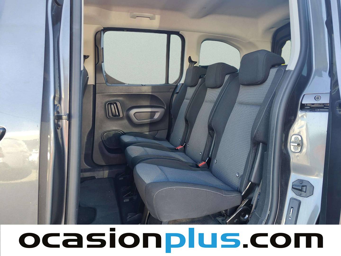 Foto asientos traseros Toyota Proace City Verso Toyota Proace City Verso 1.2 Family Active L1(110 CV)