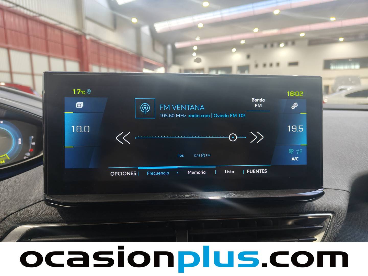 Foto Peugeot 3008 Hybrid Peugeot 3008 Hybrid 300 Allure Pack e-EAT8 (300 CV)