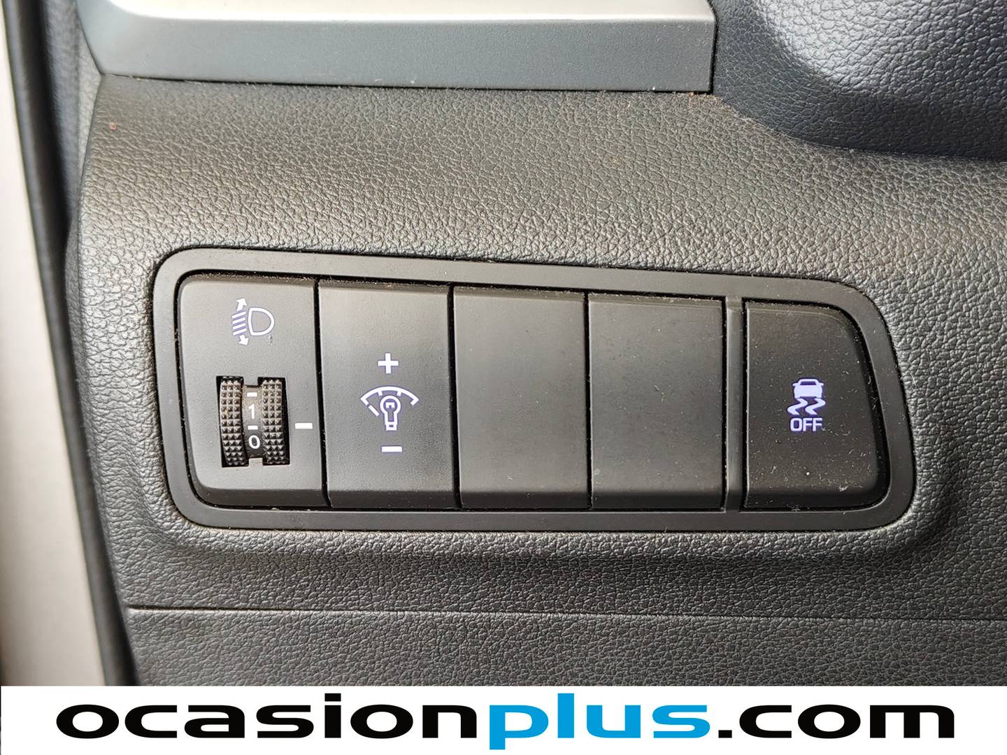 Extras y acabados del Hyundai Tucson Hyundai Tucson 1.6 GDI BlueDrive Essence 4x2 (131 CV)