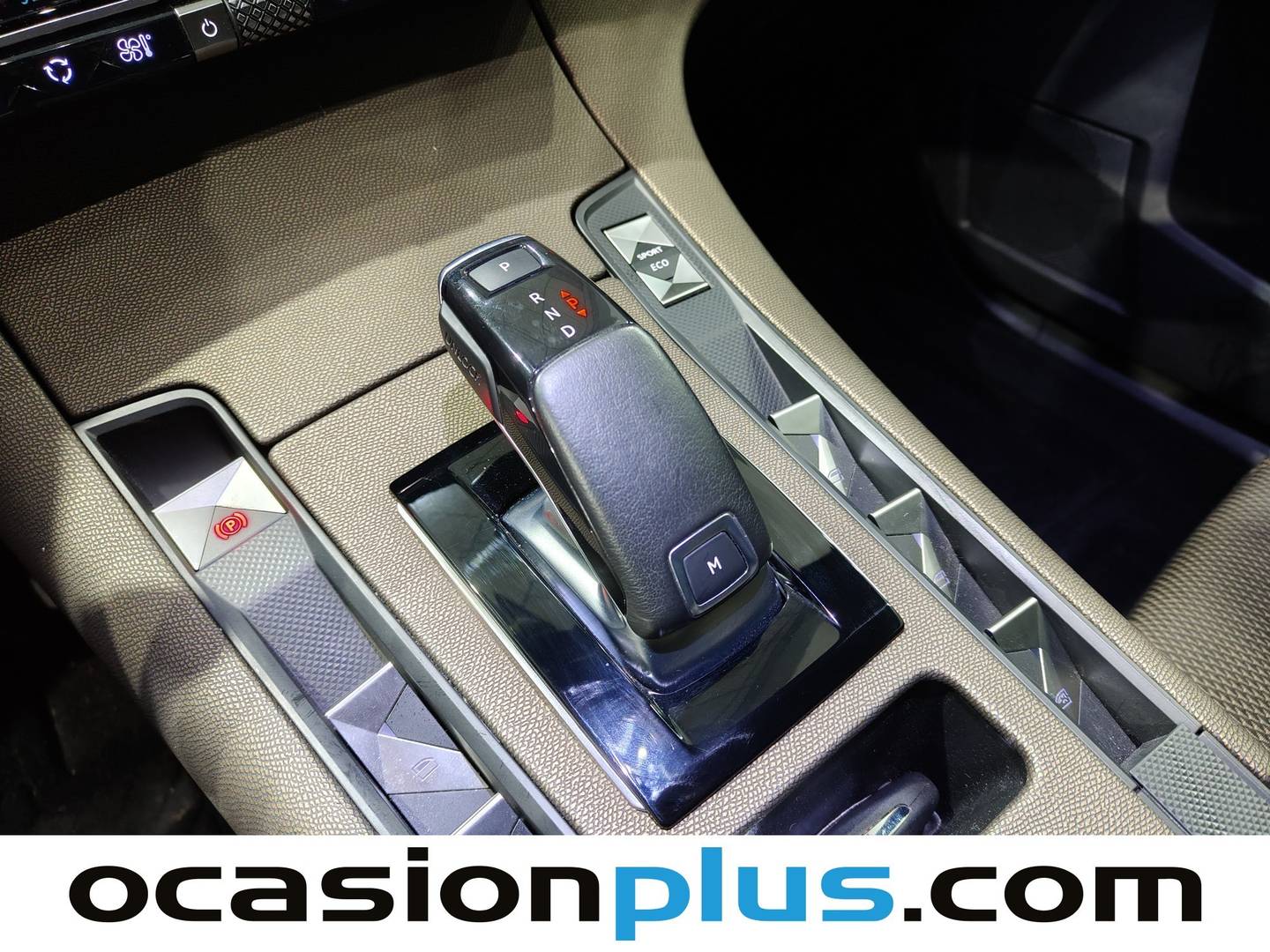 Foto DS DS 7 Crossback DS DS7 Crossback PureTech 130 Bastille+ AT (131 CV)