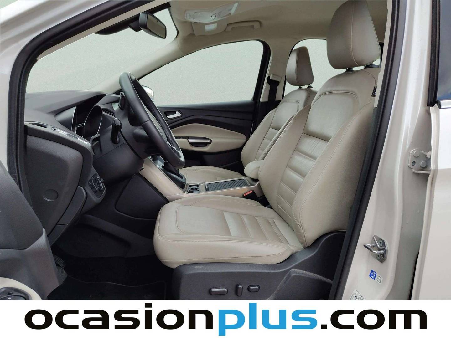 Foto asientos delanteros Ford Kuga Ford Kuga 1.5 EcoBoost S&S Titanium 4x4 Auto (180 CV)