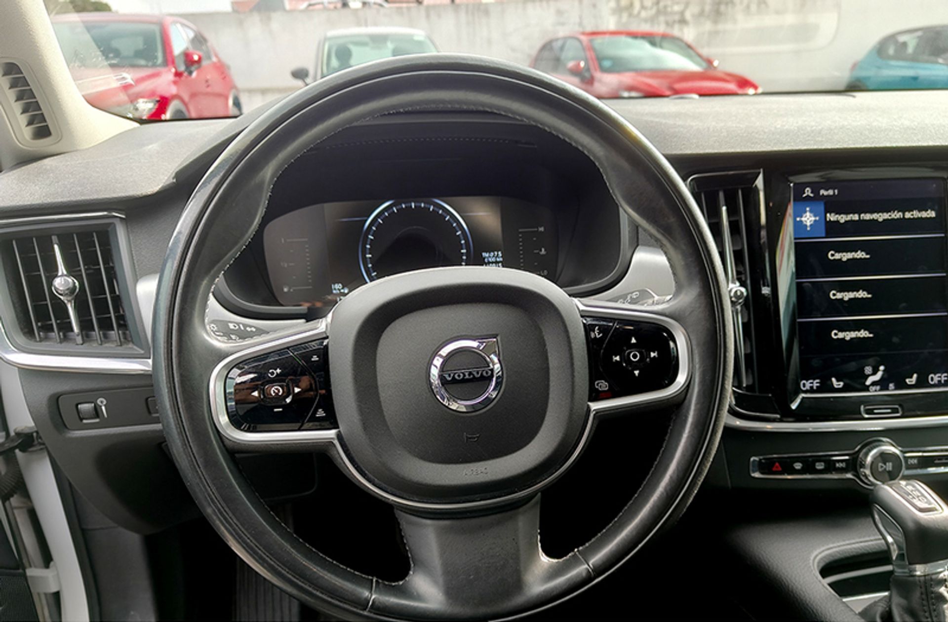 Volvo V90 D4 Momentum - foto 24