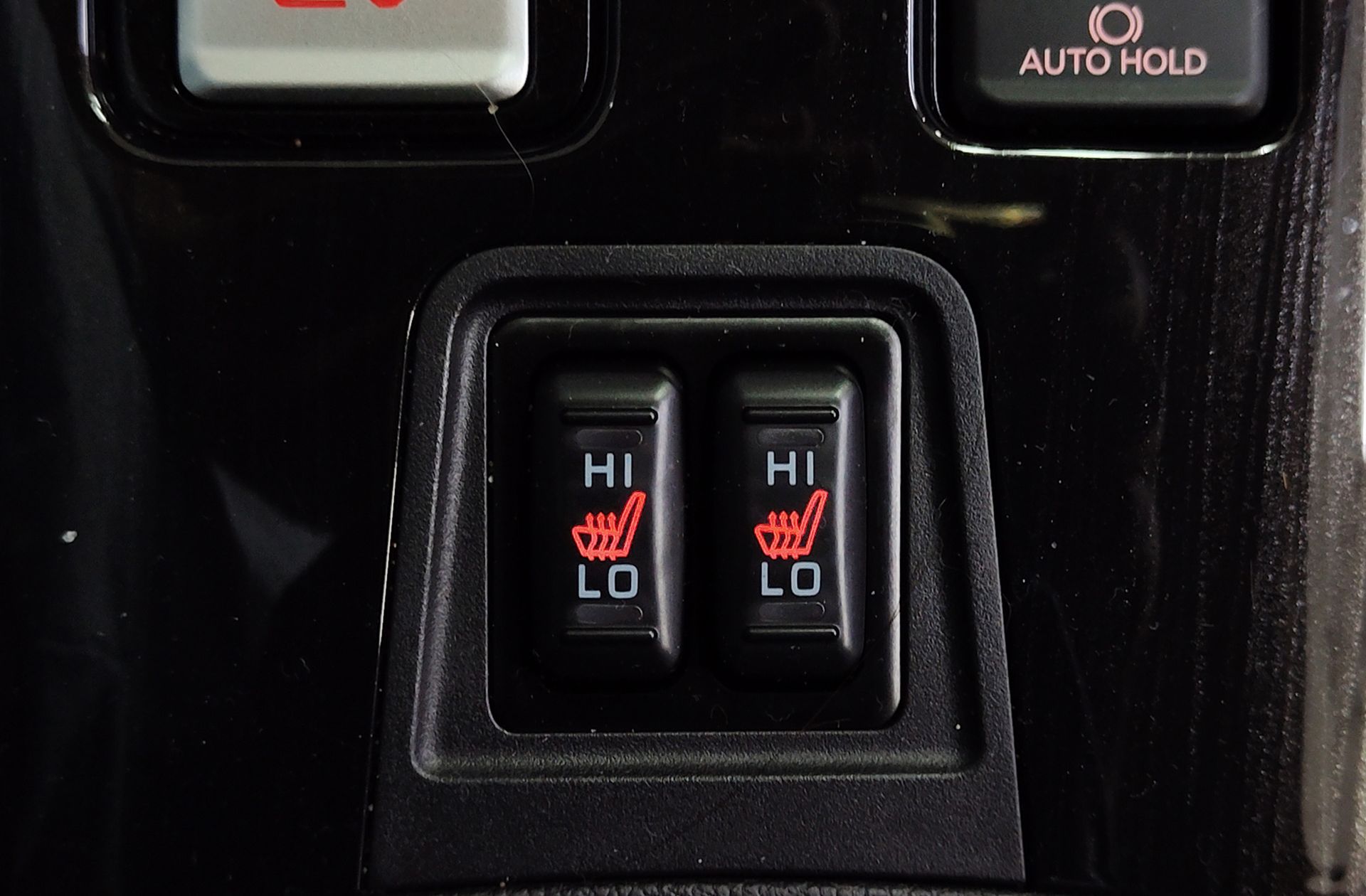 Mitsubishi Outlander 2.0 PHEV Kaiteki 4WD - foto 8