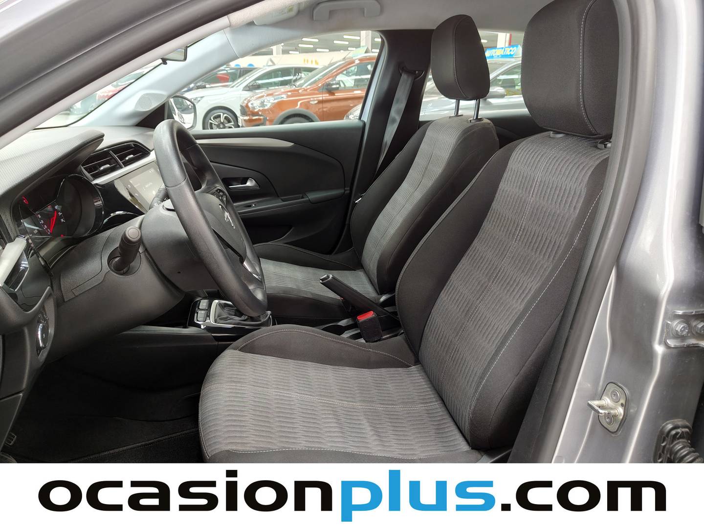 Foto asientos delanteros Opel Corsa Opel Corsa 1.5D DT Edition (102 CV)