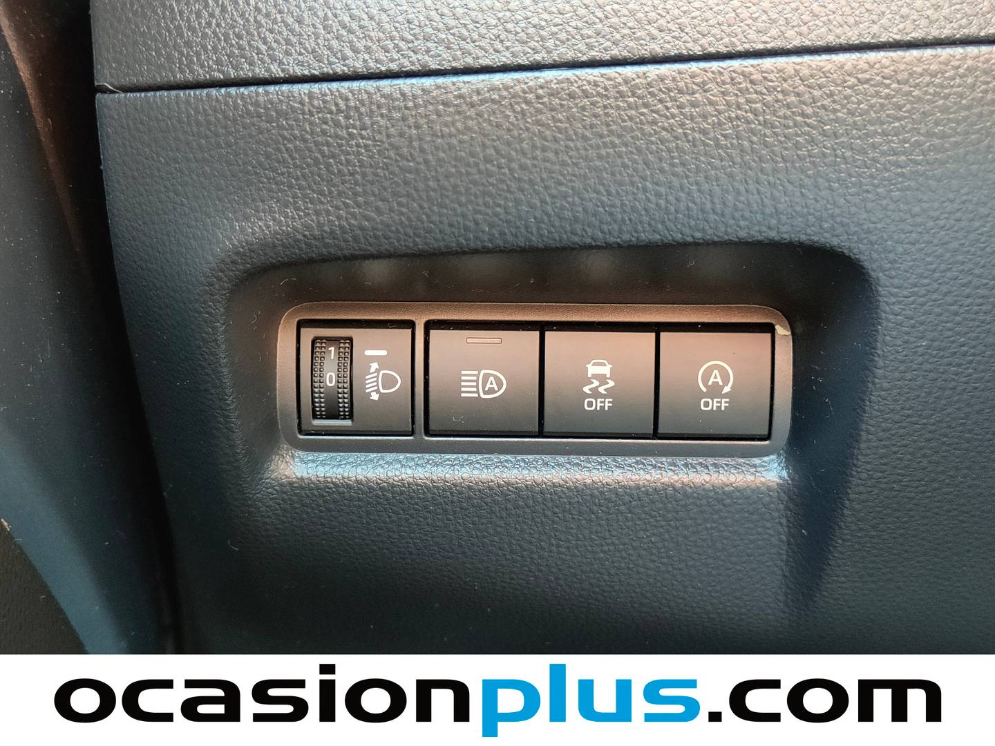 Foto Toyota Aygo X Cross Toyota Aygo X Cross 1.0 VVT-I Play  (72 CV)