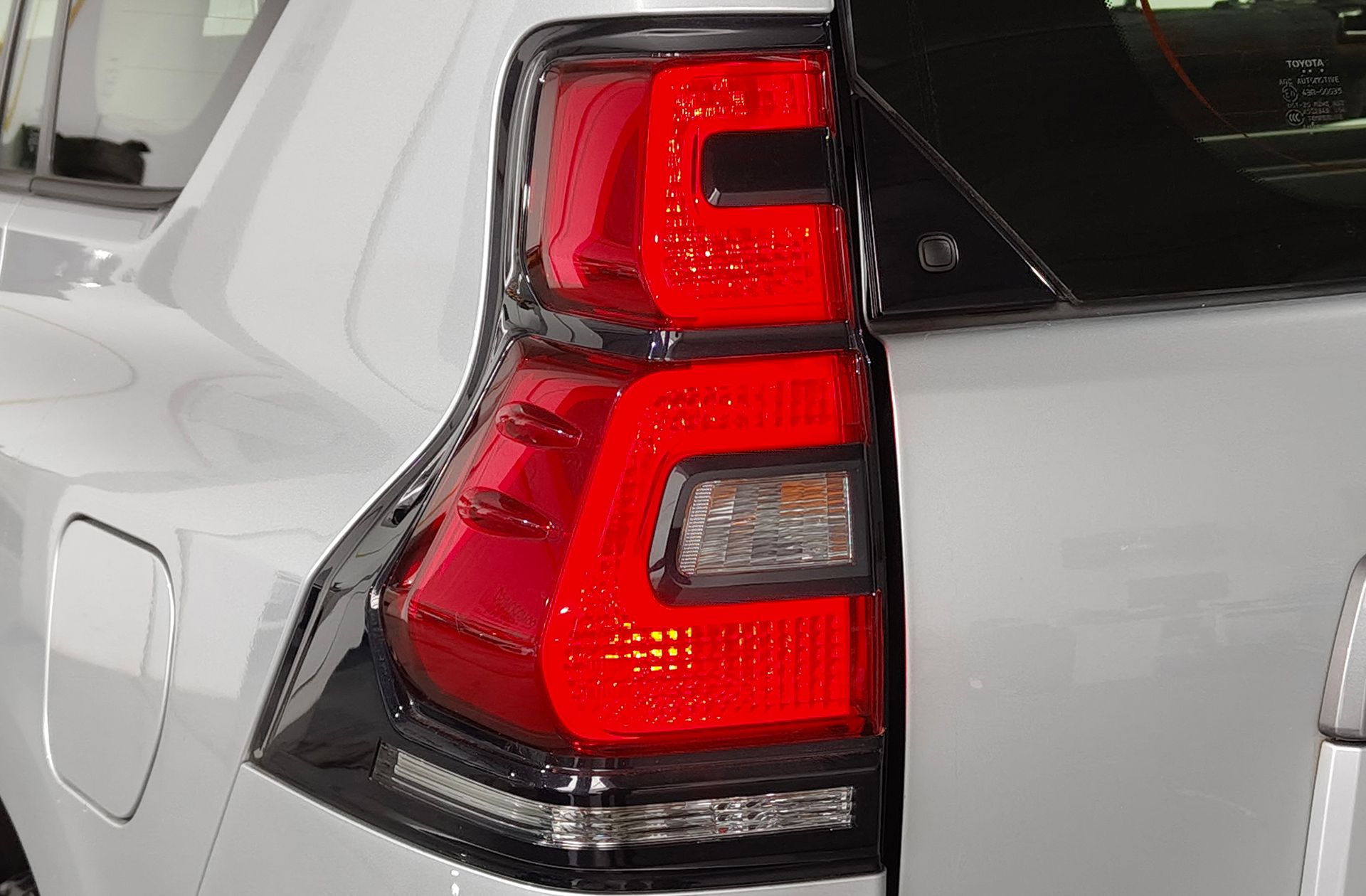 Toyota Land Cruiser 2.8 D-4D VX 7 plazas - foto 19