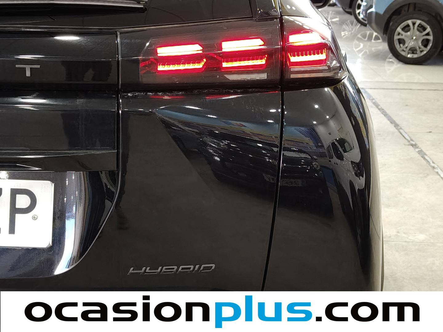 Foto Peugeot 2008 Peugeot 2008 Allure Hybrid eDCS6 (136 CV)