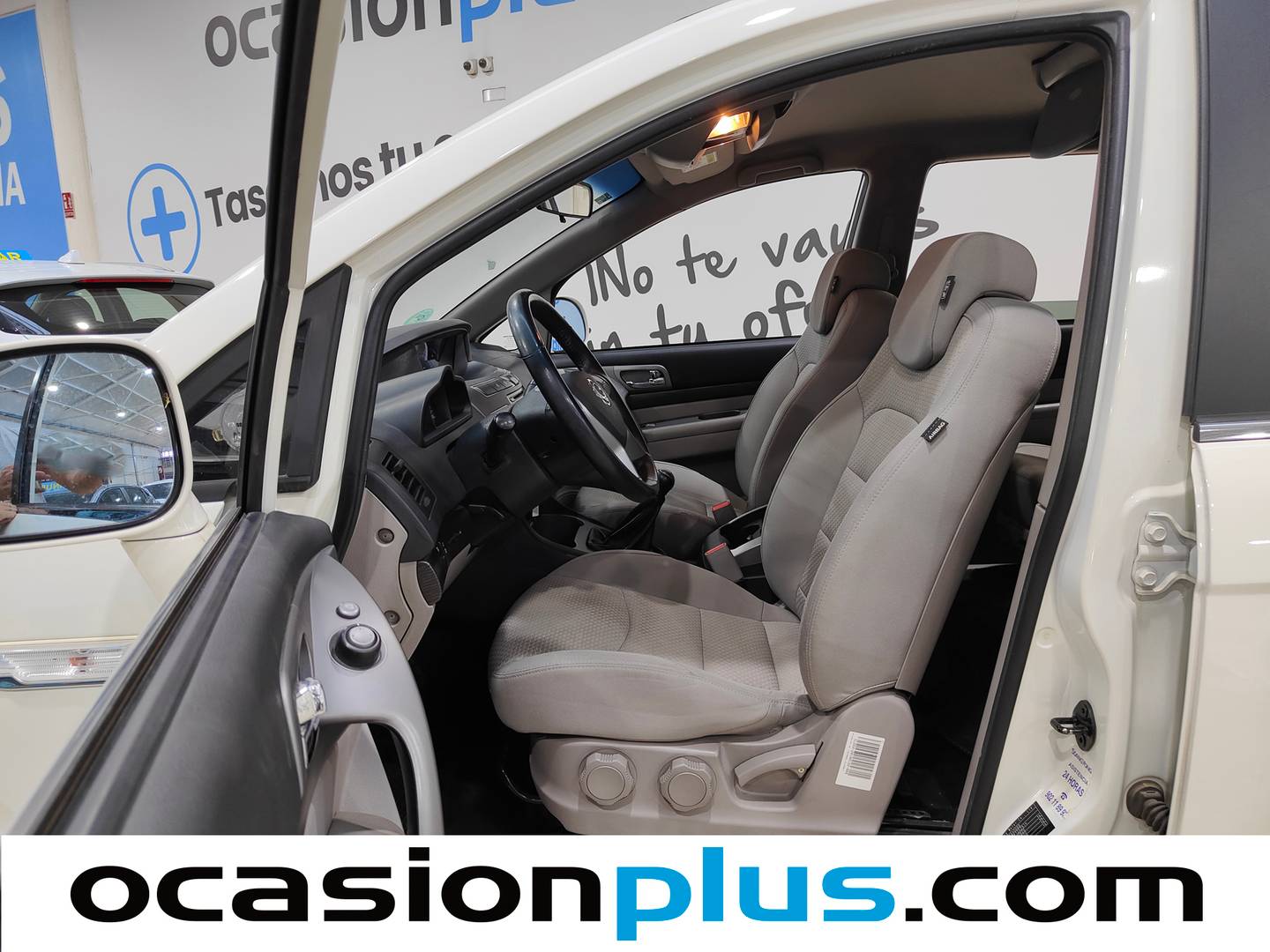 Foto asientos delanteros SsangYong Rodius SsangYong Rodius D22T Premium (178 CV) 7 Plazas