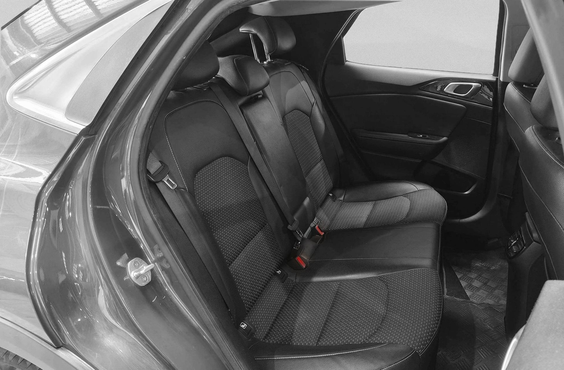 Kia XCeed 1.0 T-GDi Tech - foto 17