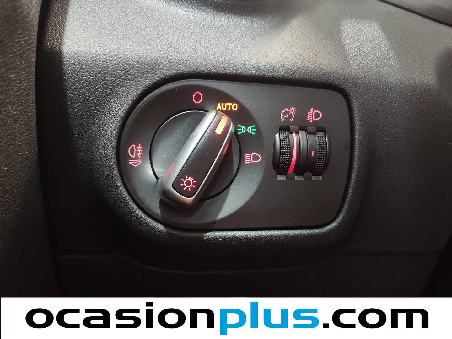 Equipamiento del Audi A1 Audi A1 Sportback design 1.4 TDI (90 CV)