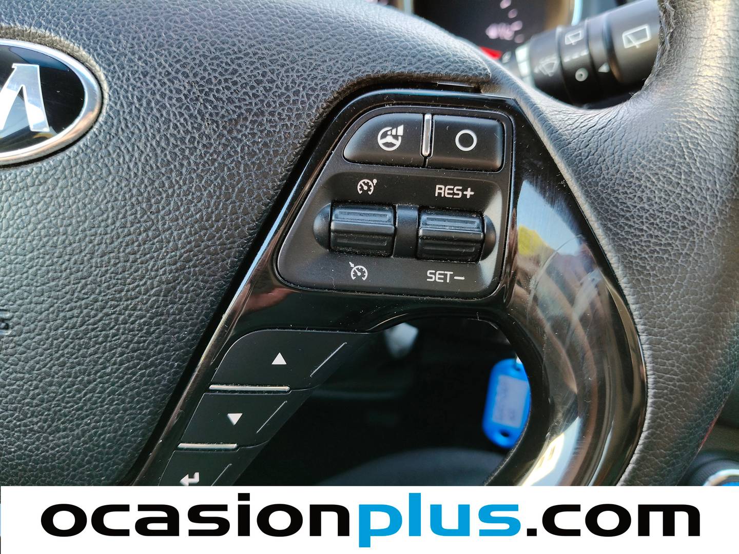 Acabados KIA Ceed KIA Ceed 1.4 CRDi WGT x-Tech16 (90 CV)