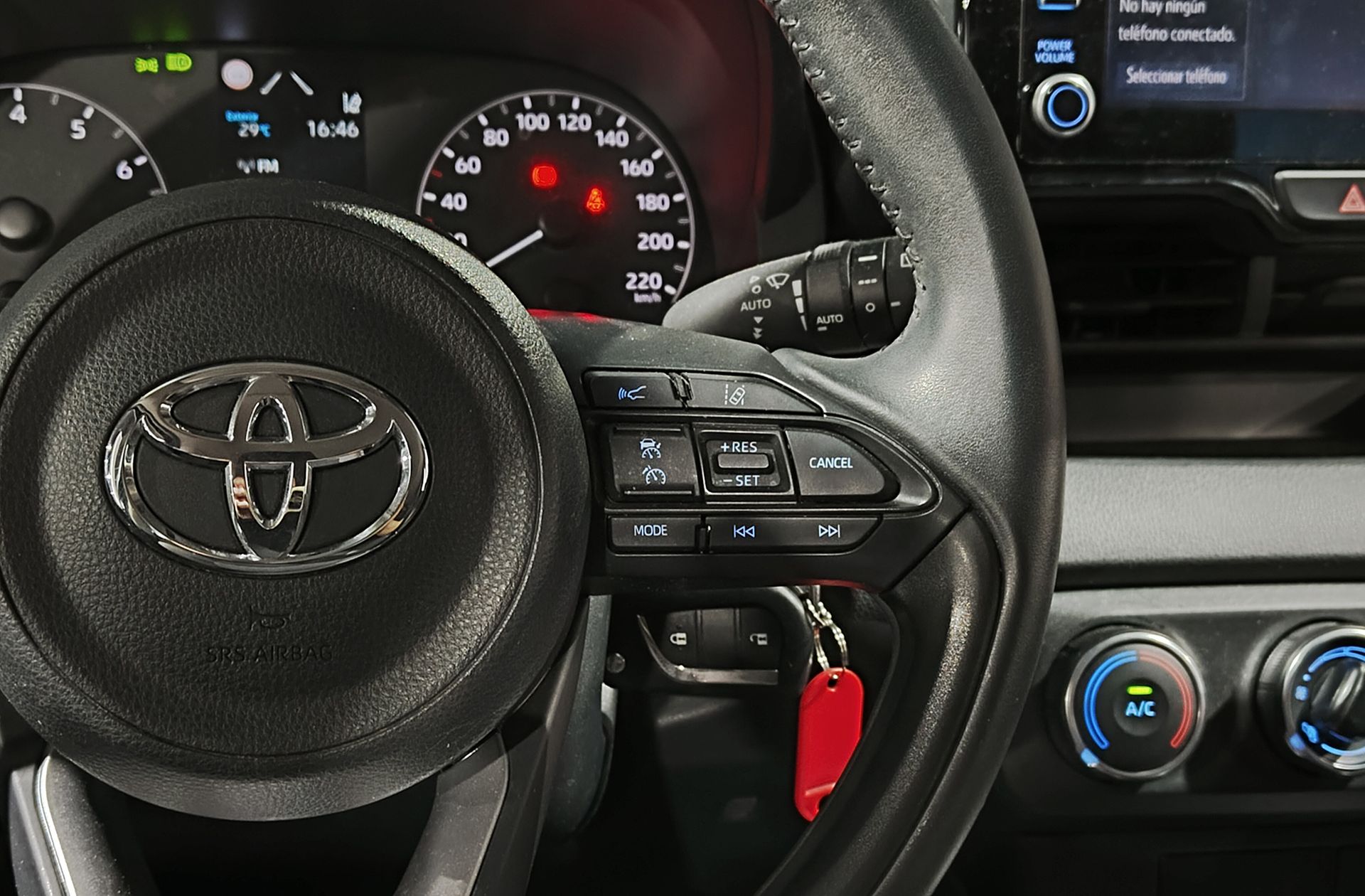 Toyota Yaris 1.5 S-Edition - foto 21