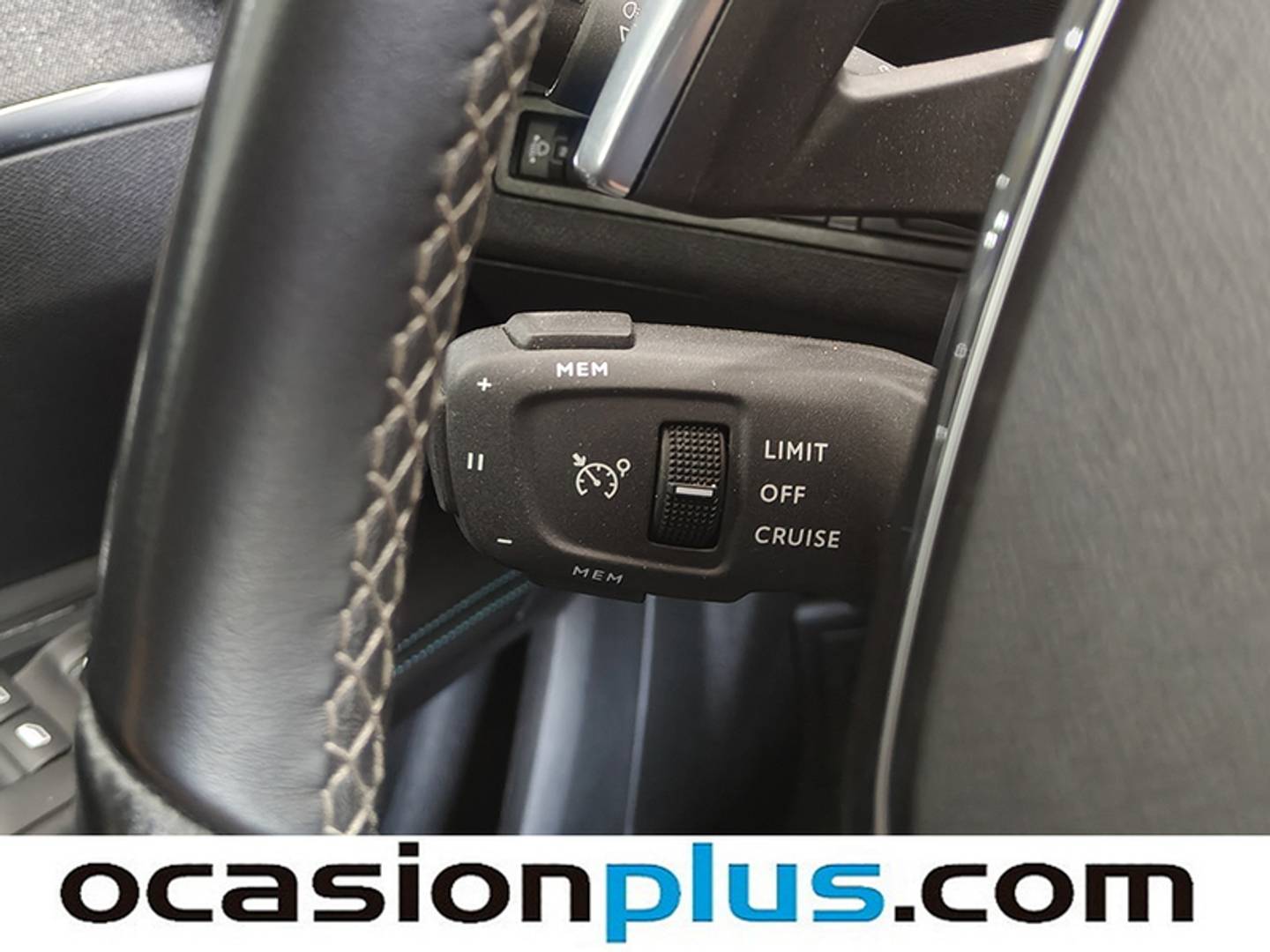 Foto Peugeot 3008 Peugeot 3008 PureTech 130 S&S Allure Pack EAT8  (130 CV)