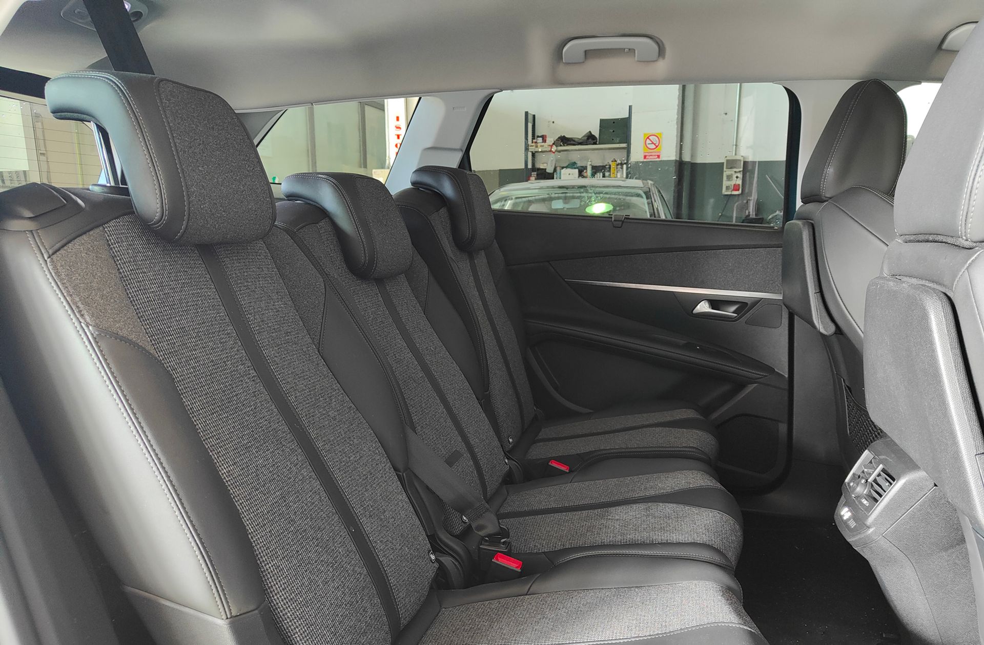 Peugeot 5008 PureTech 130 Allure 7 plazas - foto 18