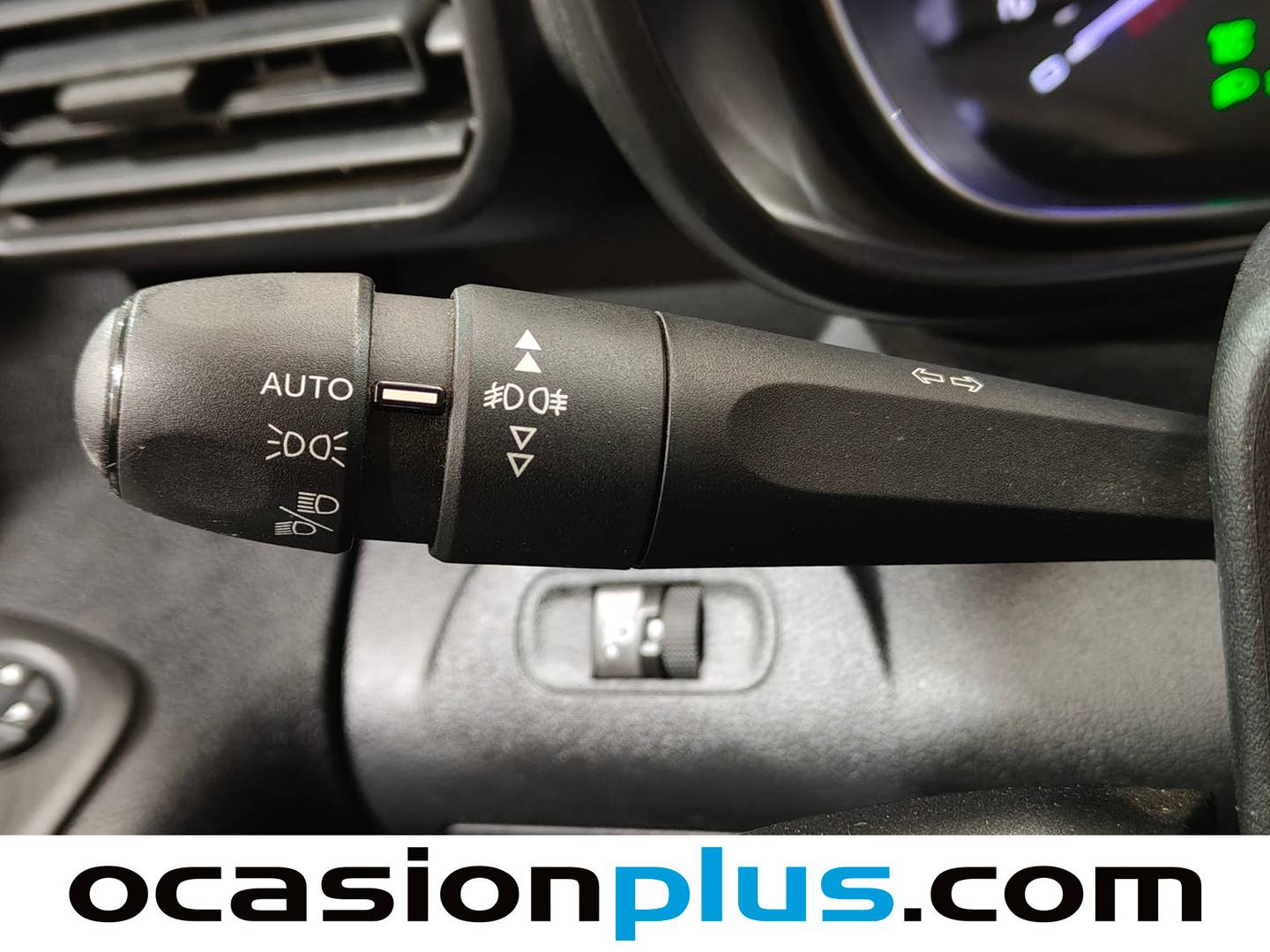 Citroën Berlingo Citroen Berlingo BlueHDi 130 S&S Talla M Shine (130 CV) seminuevo