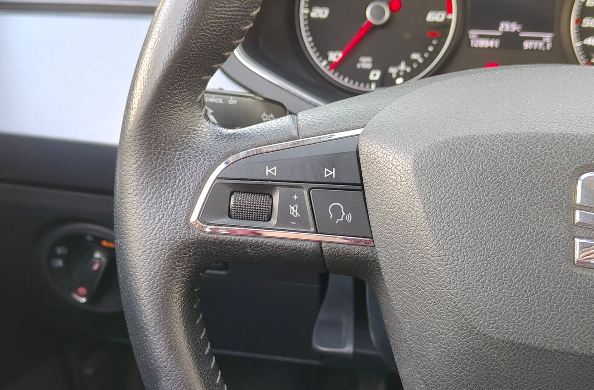 SEAT Arona 1.6 TDI Style - foto 22