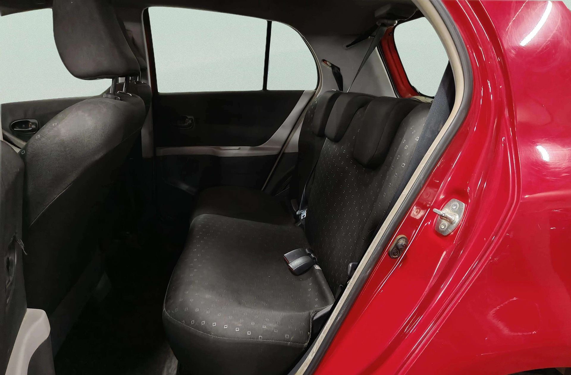 Toyota Yaris 1.4 D-4D TS - foto 9