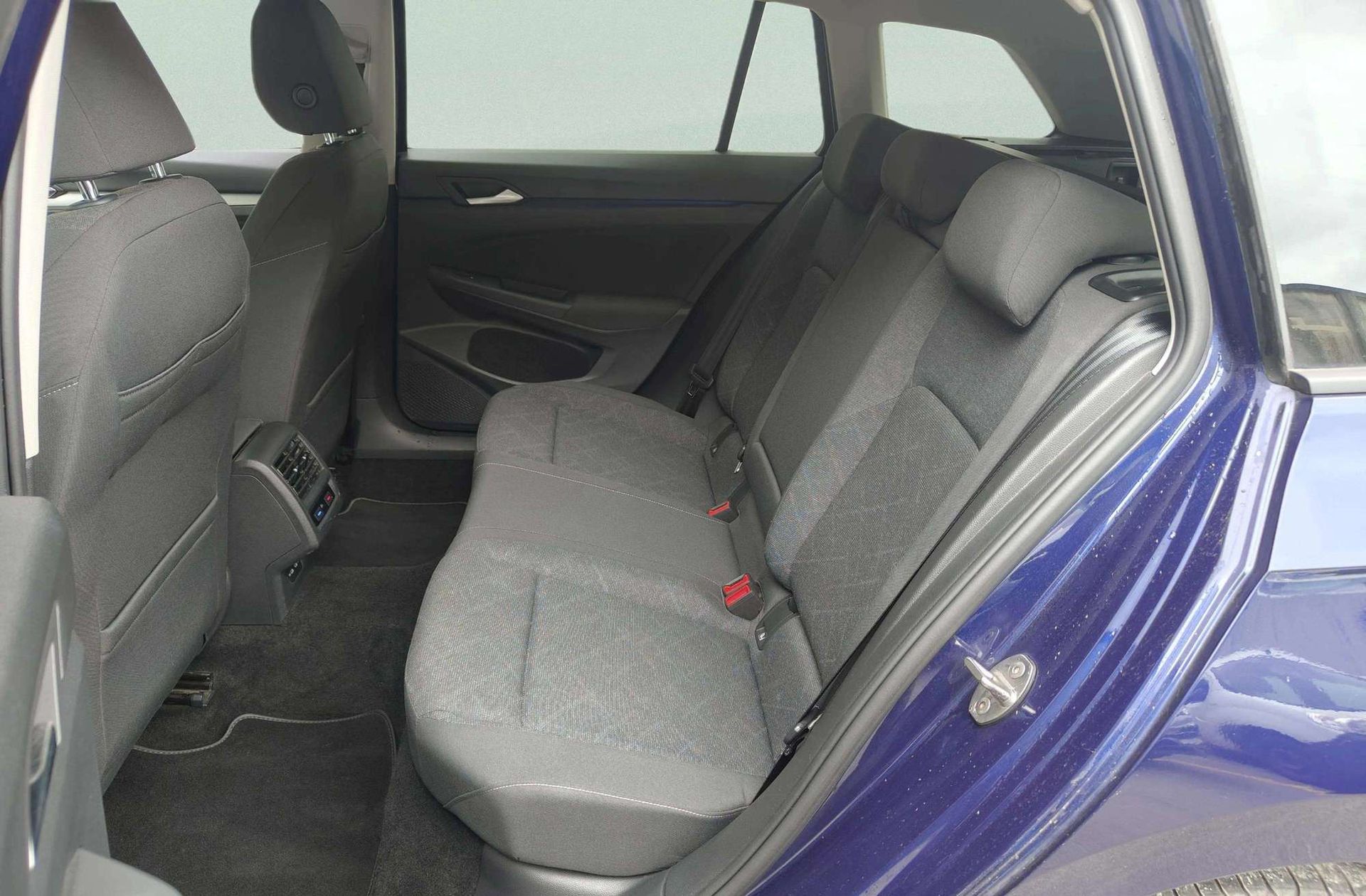 Volkswagen Golf Variant Life 2.0 TDI DSG - foto 13
