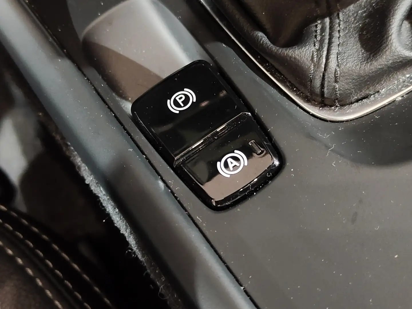 Foto Volvo XC40 Volvo XC40 D3 Business Plus (150 CV)