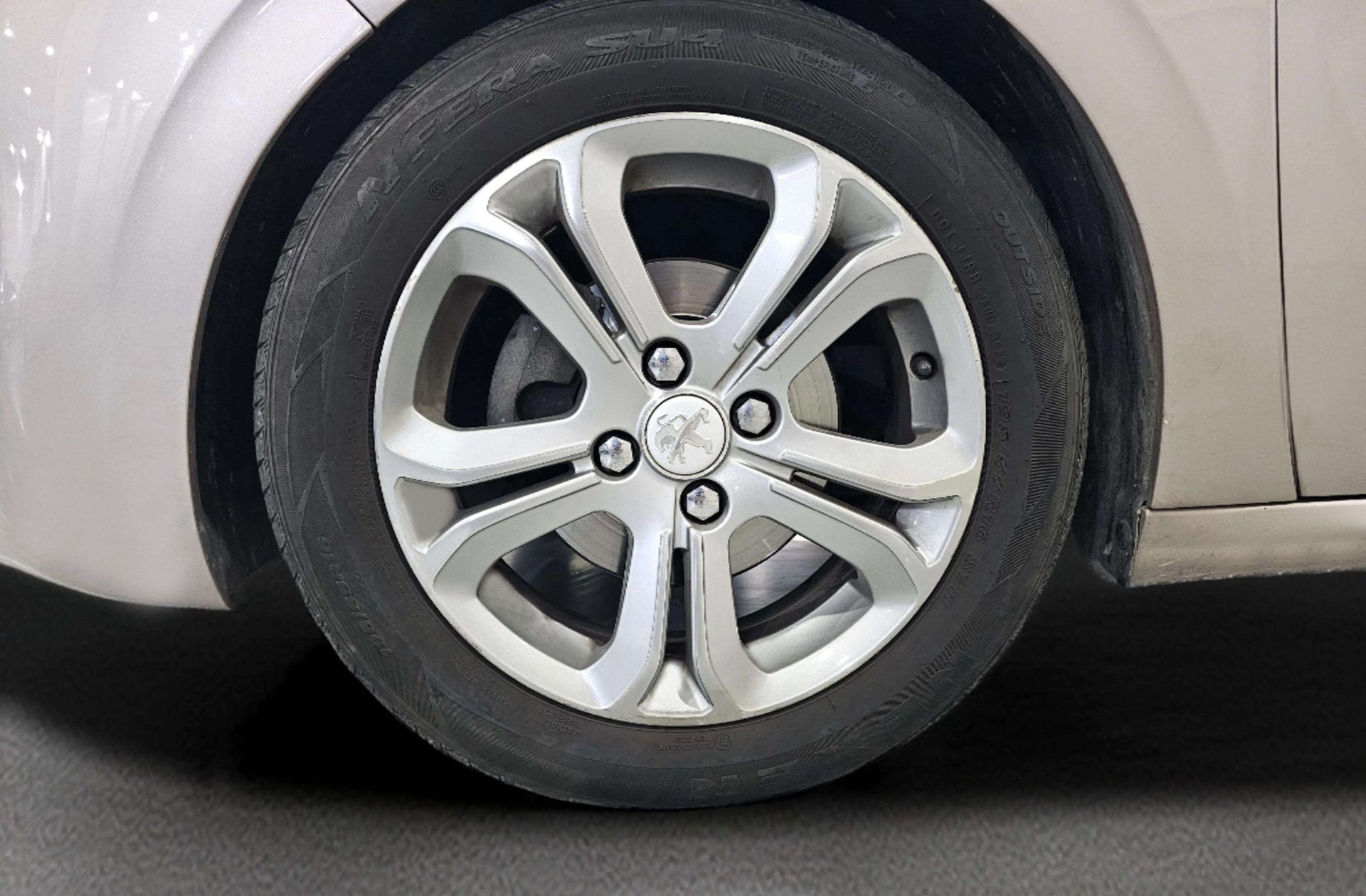 Peugeot 208 1.6 VTi Allure - foto 30