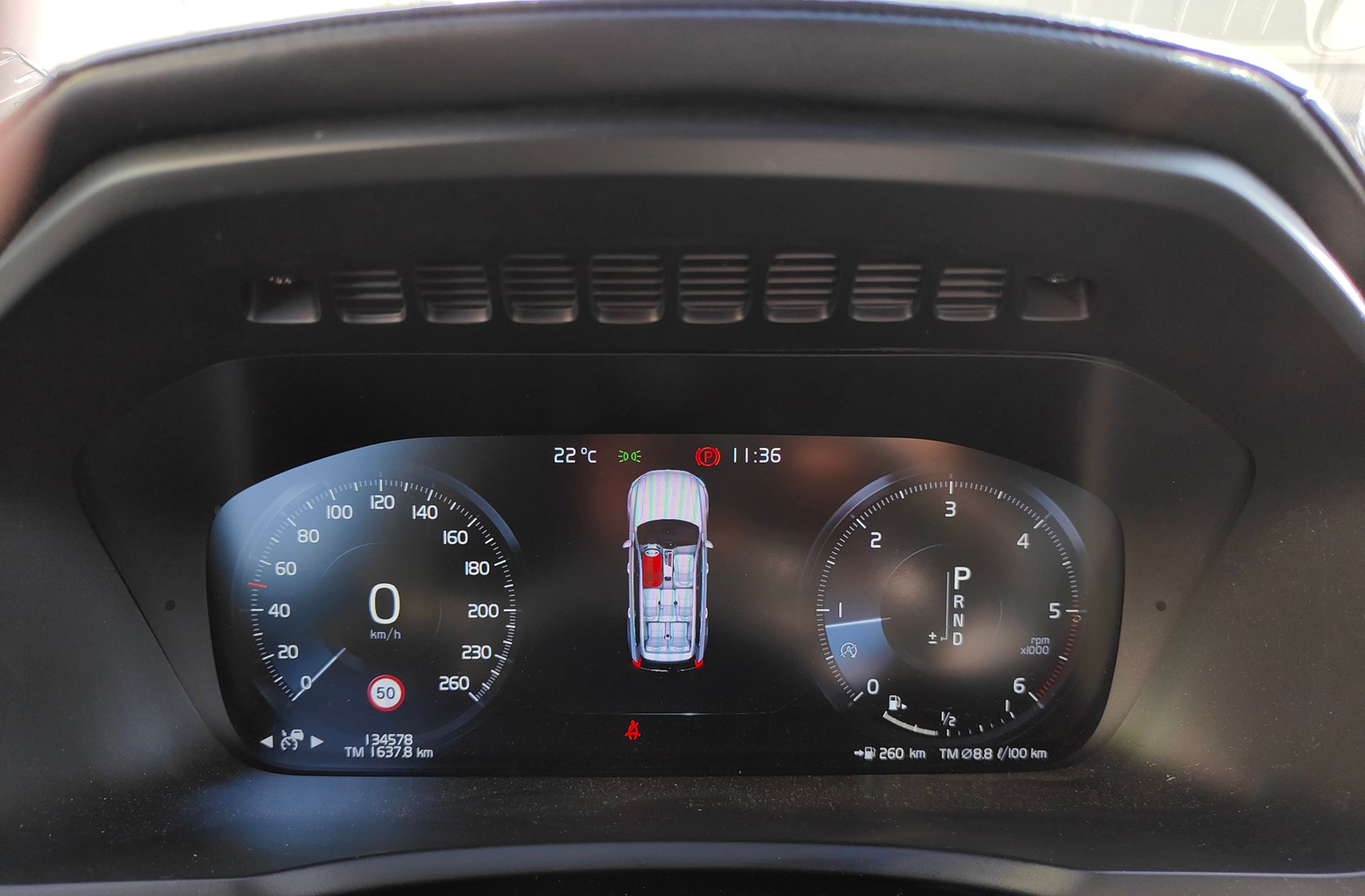 Volvo XC90 D5 R-Design AWD 7 plazas - foto 30
