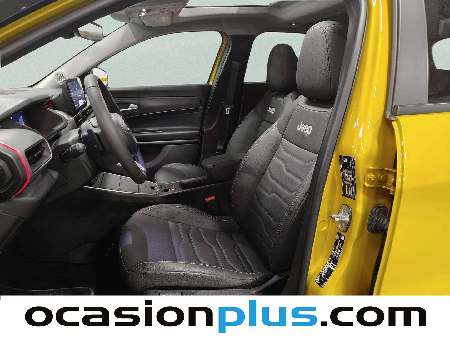 Foto asientos delanteros Jeep Avenger Jeep Avenger 1.2 eHybrid Summit (100 CV)