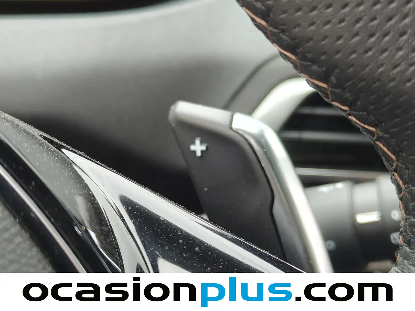 Foto Peugeot 3008 Hybrid Peugeot 3008 Hybrid GT eDCS6 (136 CV)