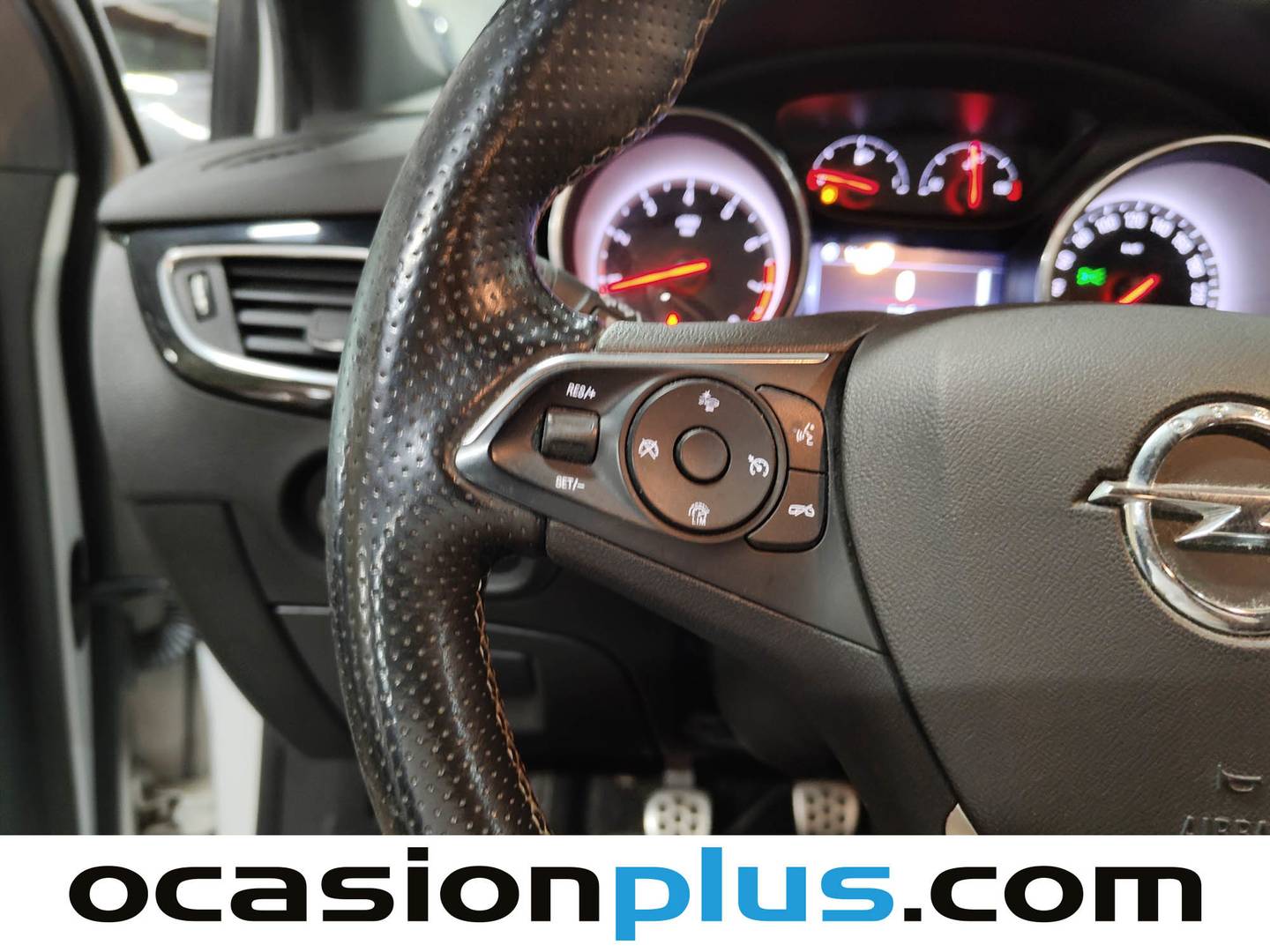 Acabados Opel Astra Opel Astra 1.4 Turbo GSi Line (150 CV)