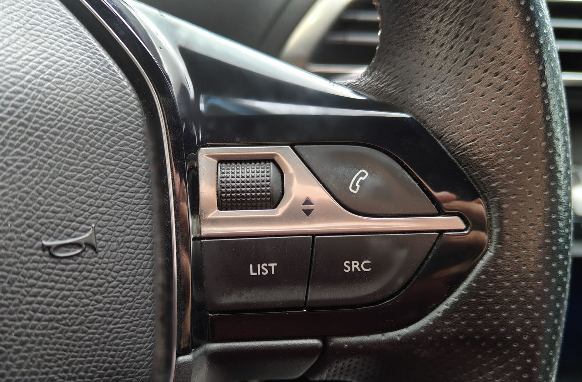 Peugeot 3008 BlueHDi 150 GT Line - foto 32