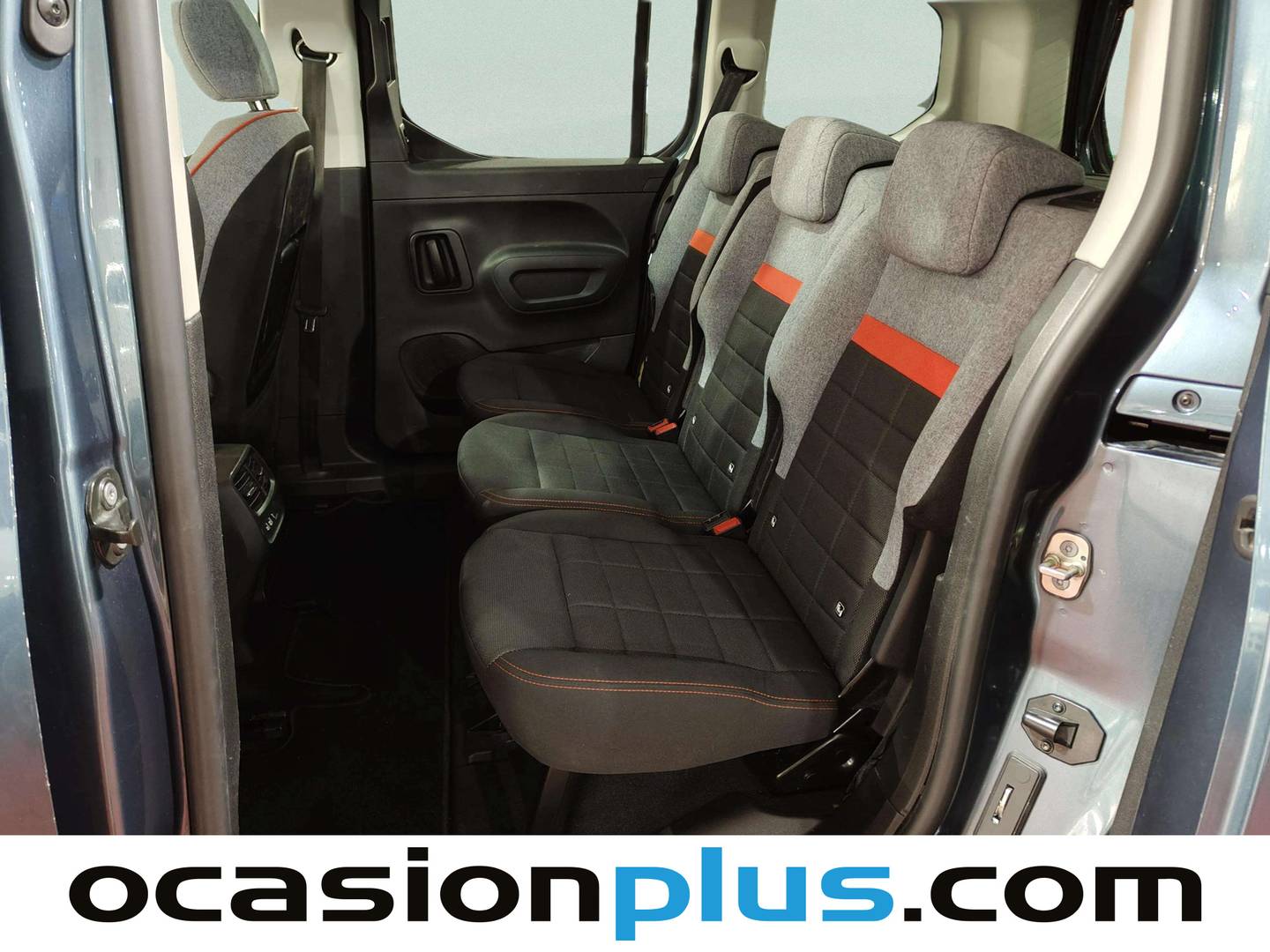Foto asientos traseros Citroën Berlingo Citroën Berlingo BlueHDi 130 S&S Talla M Max Auto (130 CV)