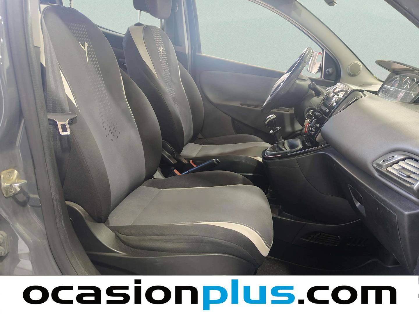 Lancia Ypsilon Lancia Ypsilon 1.2 Silver Evo II (69 CV) al mejor precio