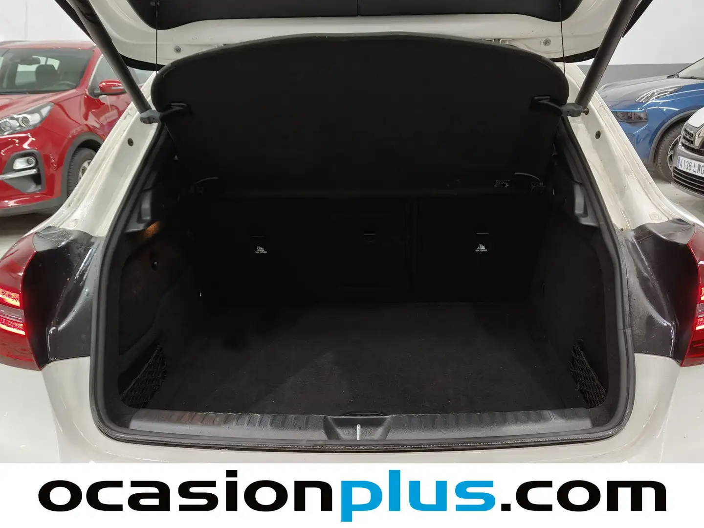 Foto Mercedes GLA Mercedes-Benz GLA GLA 200 d (136 CV) pack AMG