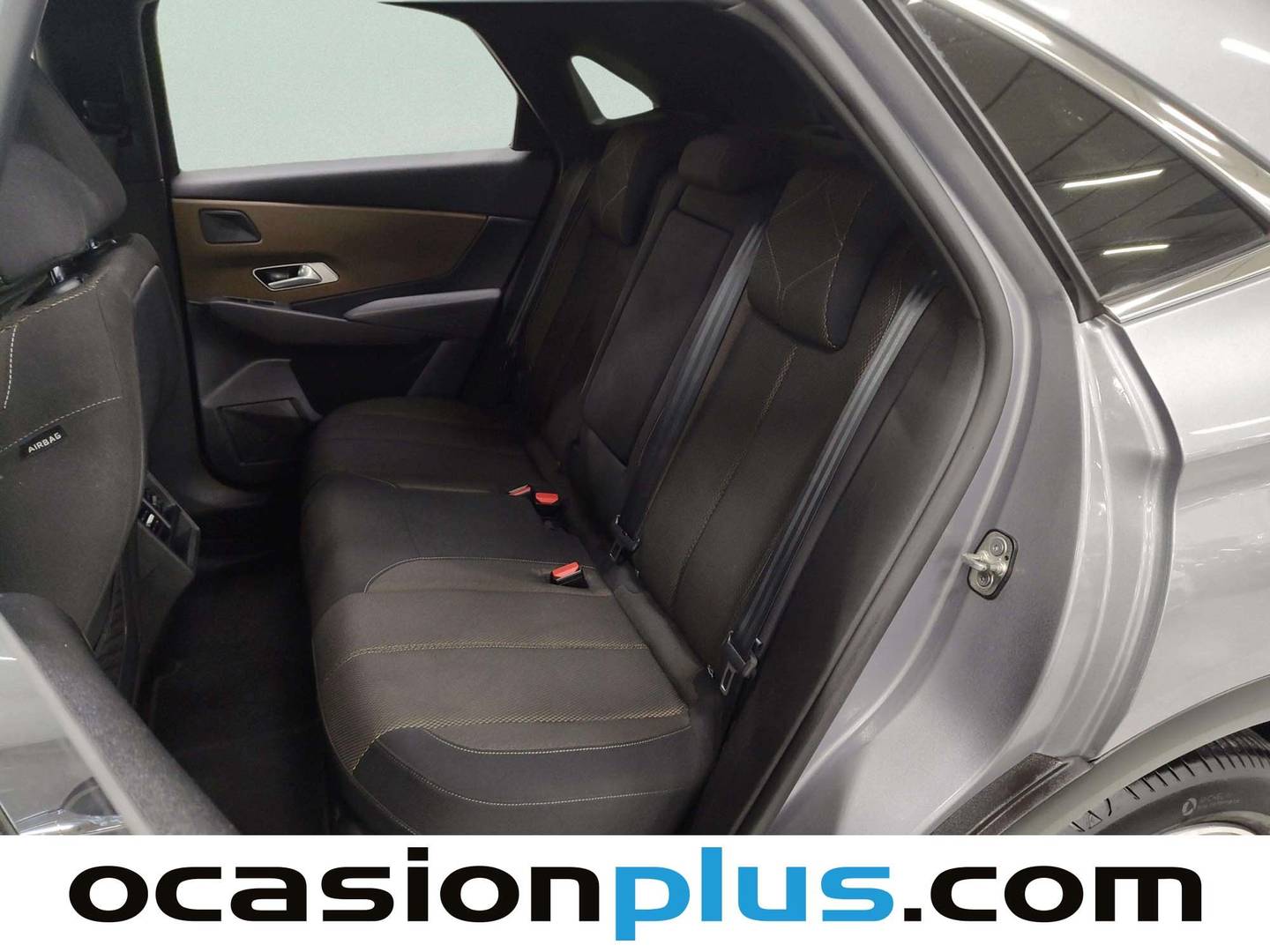 Foto DS DS 7 Crossback DS DS7 Crossback BlueHDi 130 DE Bastille + AT  (130 CV)