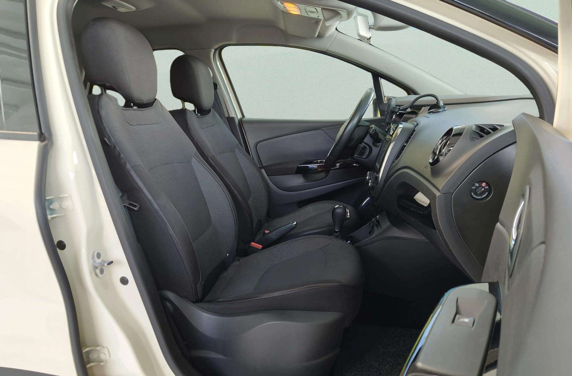 Renault Captur Zen Energy TCe EDC - foto 17