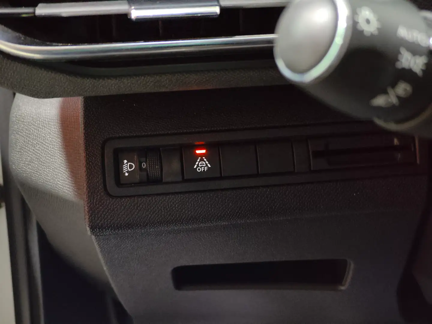 Foto Peugeot 3008 Peugeot 3008 PureTech 130 S&S Allure Pack (130 CV)