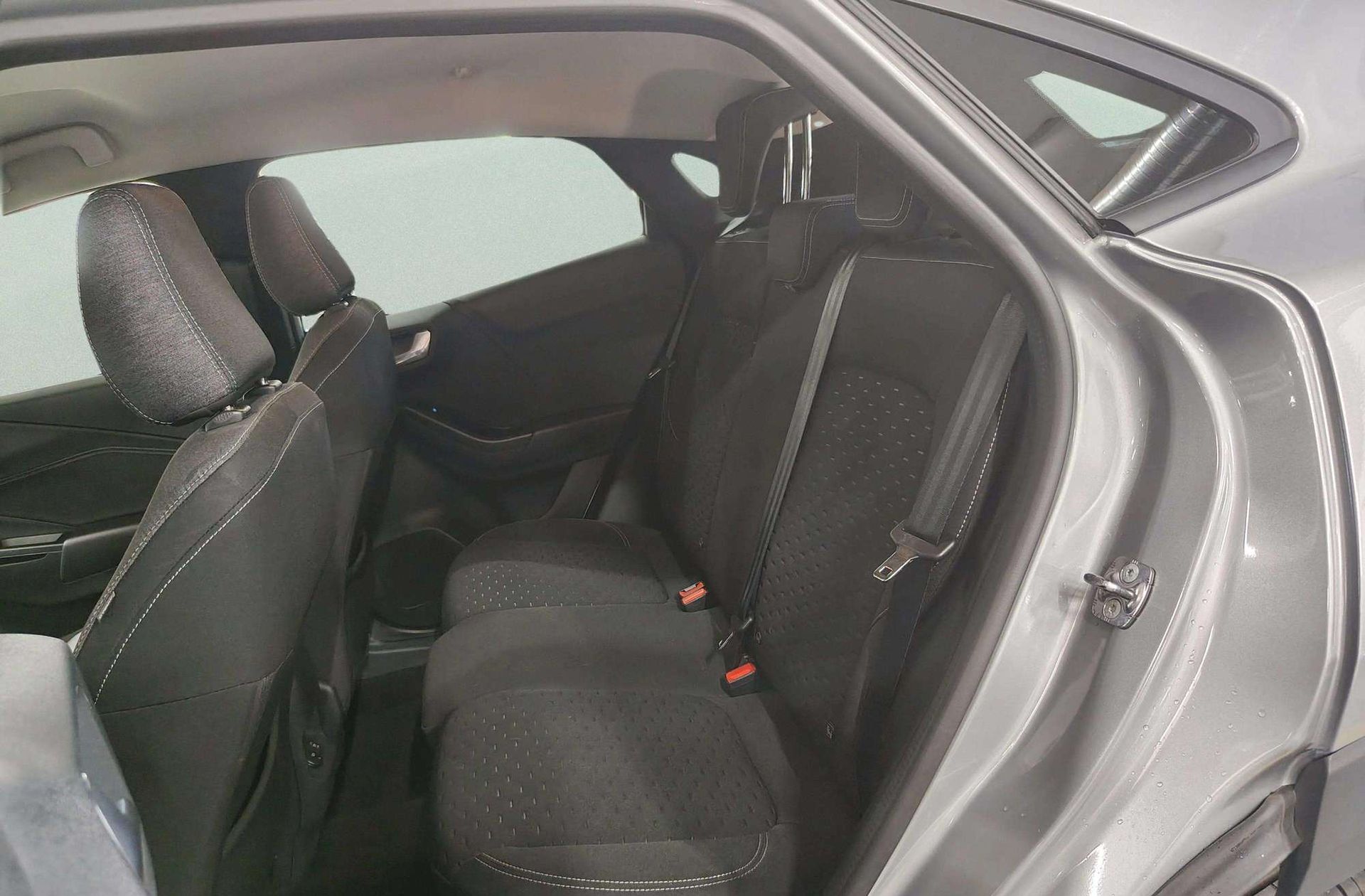 Ford Puma 1.0 EcoBoost MHEV Titanium - foto 13