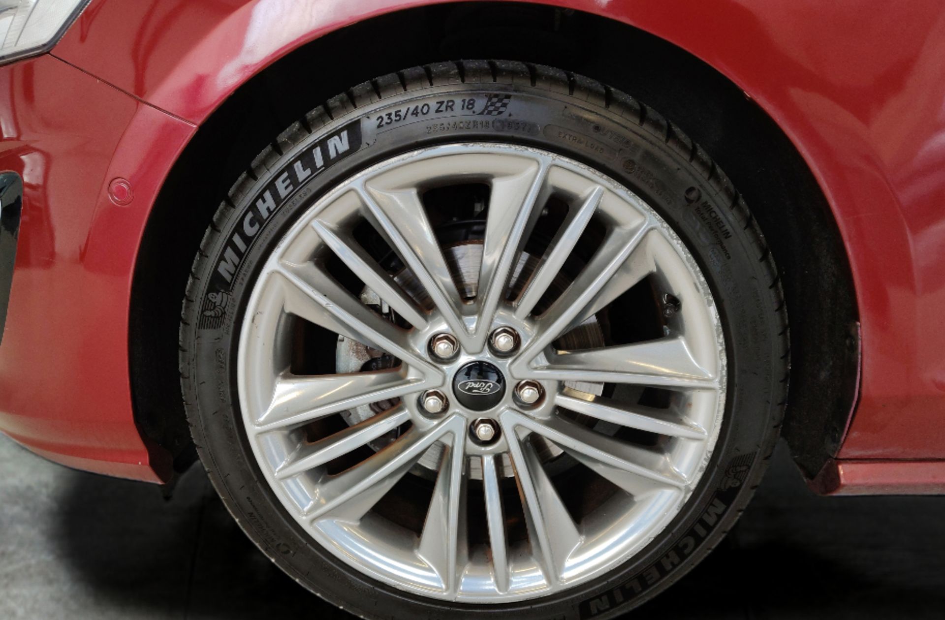 Ford Focus 1.5 EcoBoost Vignale - foto 36