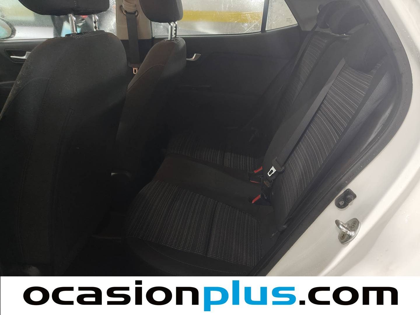 Foto asientos traseros KIA Stonic KIA Stonic 1.6 CRDi VGT Drive (136 CV)