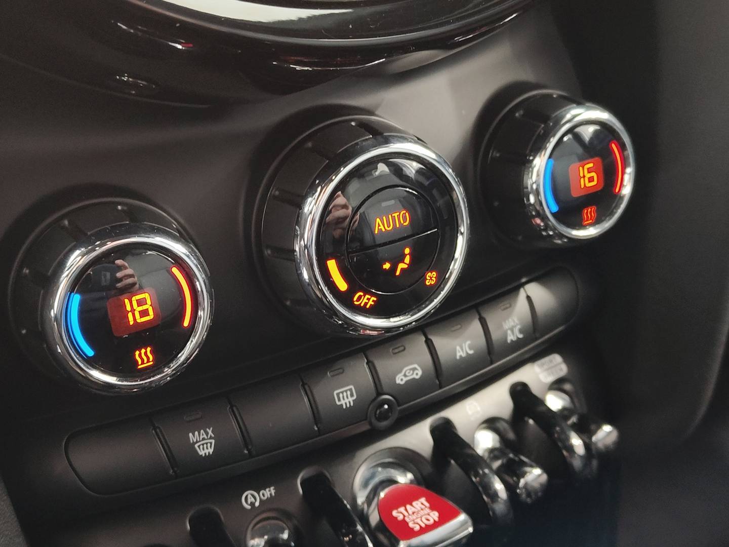 Foto Mini MINI MINI MINI 5 Puertas One (102 CV)