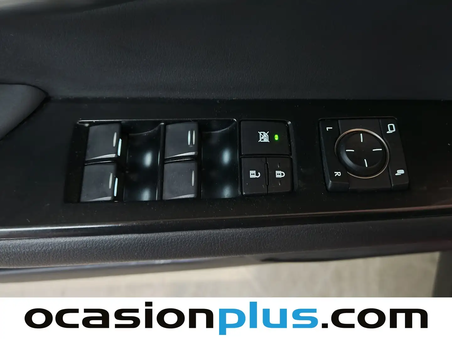 Foto Lexus UX Lexus UX 250h Business 2WD (184 CV)