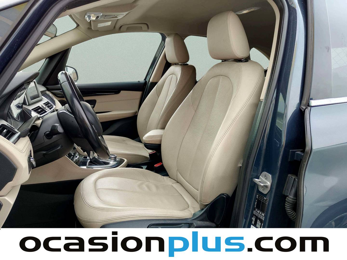 Foto asientos delanteros BMW Serie 2 Active Tourer BMW Serie 2 220i Active Tourer (192 CV)