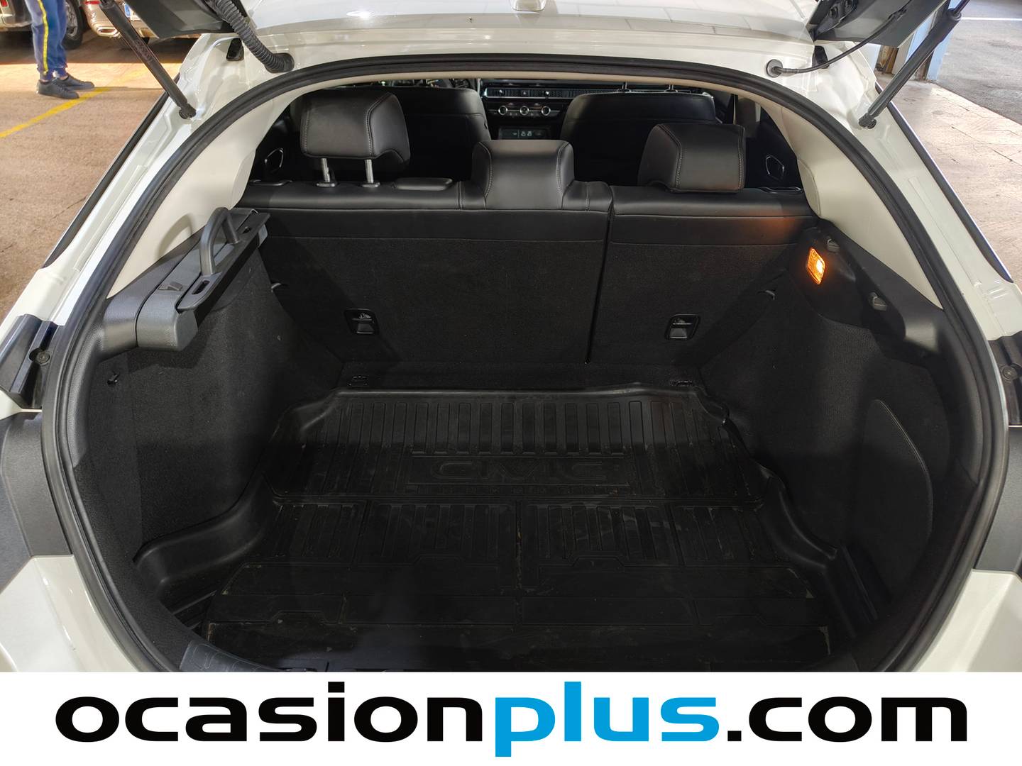 Fotos maletero Honda Civic Honda Civic 2.0 i-MMD Advance CVT (184 CV)