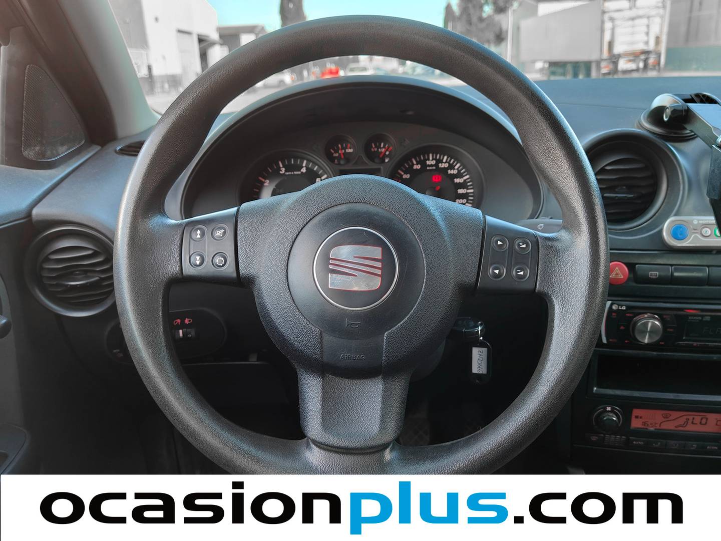 Equipamiento del Seat Ibiza SEAT Ibiza 1.4 16v Reference (75 CV)